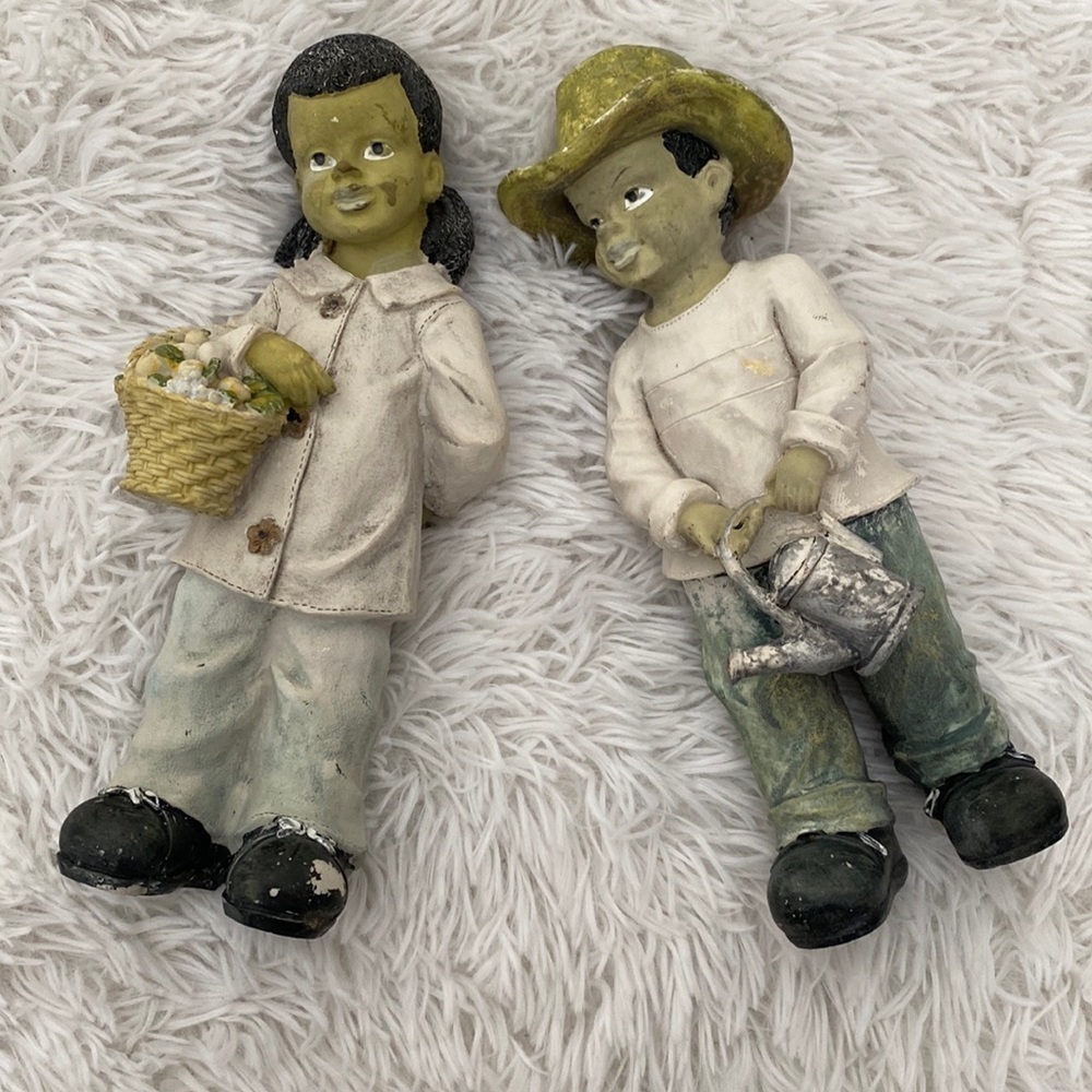 Old figures farming couple
